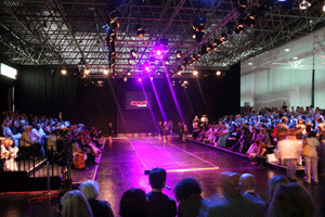 Modenschau in D�sseldorf mit Light Event