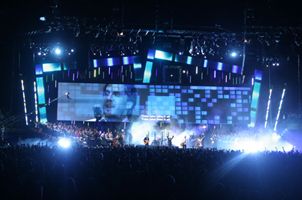 Martin LED Panels und MACs f�r die Hillsong Conference 2007