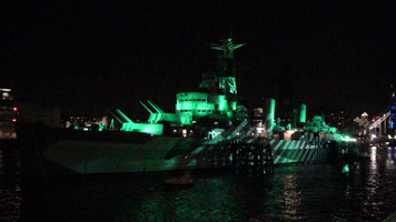Switched on London - Ypoc 700 CMY von GLP illuminierten die HMS Belfast f�r Licht-Event