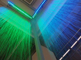 Intensives Farbenspiel - as systems setzte waterwall auf der Light+Building ein