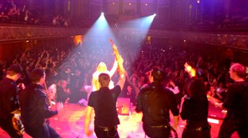 GOODFELLAS begeistern �Surround� im M�nchener P1