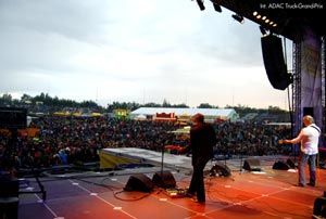 Perfekte Akustik und stimmungsvolle Lichtatmosph�re beim ADAC Truck-Grand-Prix 