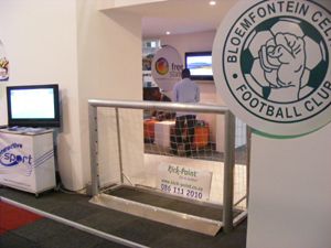 Kick-Point pr�sentiert das elektronische Fu�balltor aus der gr��ten Fu�ball-Fachmesse in S�dafrika
