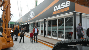 Giganten unter freiem Himmel - Mobile Zelthallen für Messeaussteller auf der bauma Giganten unter freiem Himmel - Mobile Zelthallen für Messeaussteller auf der bauma
