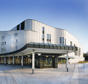 Aalto Musiktheater  mit neuer Riedel Inspizientenanlage 