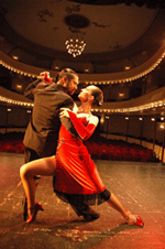 Tangostars Nicole 
Nau & Luis Pereyra erwecken legendäres Tangotheater aus 
Dornröschen-Schlaf