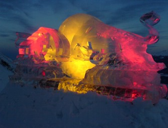 Eisfiguren für Produktpräsentationen, Messen und Galas