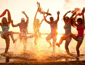 Ein Exkurs in die Geschichte des Teambuildings