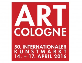 Clowns und Tänzer auf der Art Cologne