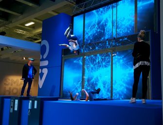 cosmic artists: kreative Markeninszenierung mit interaktiven Elementen