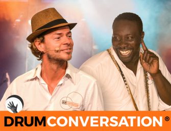 Teambuilding mit Musik bei den Trommelevents von Drum Conversation