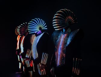 Multimedialer Show-Act „Impactors“ – wenn Technik zum Leben erwacht