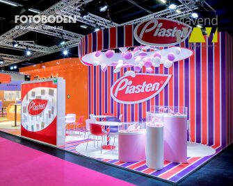 Bedruckter Messeboden für individuelles Branding: FOTOBODEN™