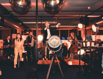 Livemusik für die Weihnachtsfeier von RenaisLounge