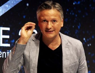 Moderieren lernen für hybride und digitale Events: Gut trainiert mit Profi Cristián Gálvez