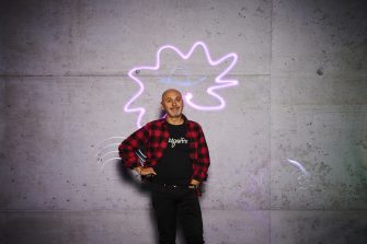 Bunte Vielfalt – Robert Sterzik über die Fülle des Straßentheaters