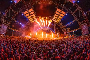 Ein Rave im Großformat: Nature One ist kein klassisches Festival, sondern der purste Ort, elektronische Musik zu fühlen.