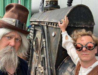 Die Maschine: Warum dieser mobile Walking-Act mehr ist als eine unterhaltsame Show