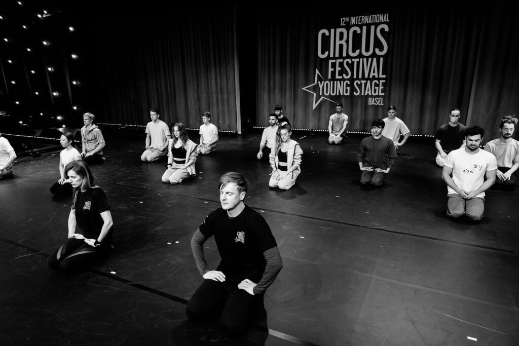 11 Circustudenten aus der Ukraine zur Teilnahme am Internationalen Circusfestival YOUNG STAGE eingeladen