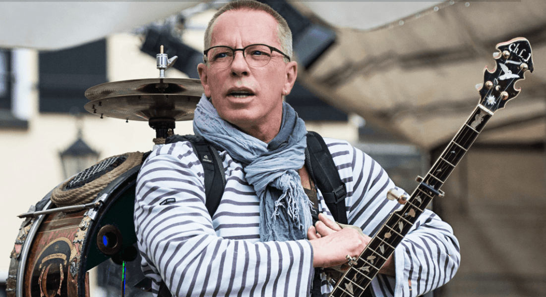 Chris Lejeune – One-Man-Band mit Unikat im Gepäck